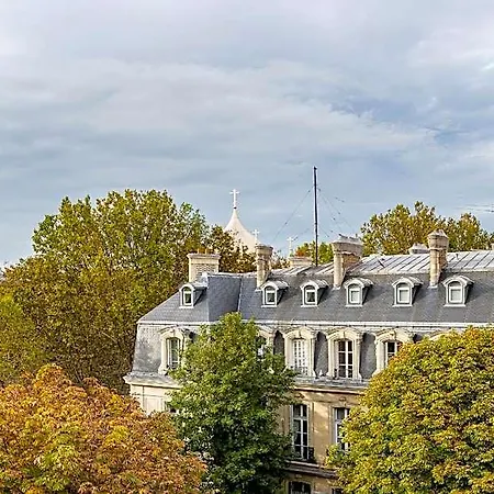Luxury - Tour Eiffel/invalides Hotel 3*