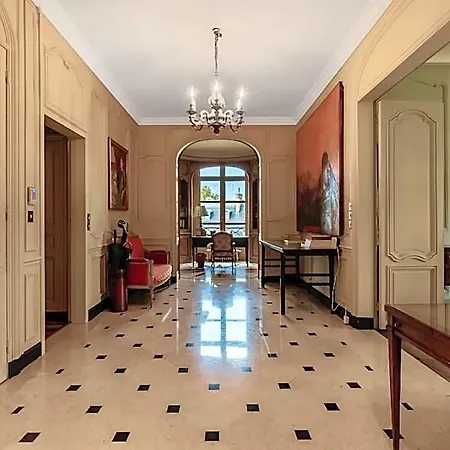 Luxury - Tour Eiffel/invalides Hotel 3*