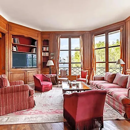 Luxury - Tour Eiffel/invalides Hotel 3*